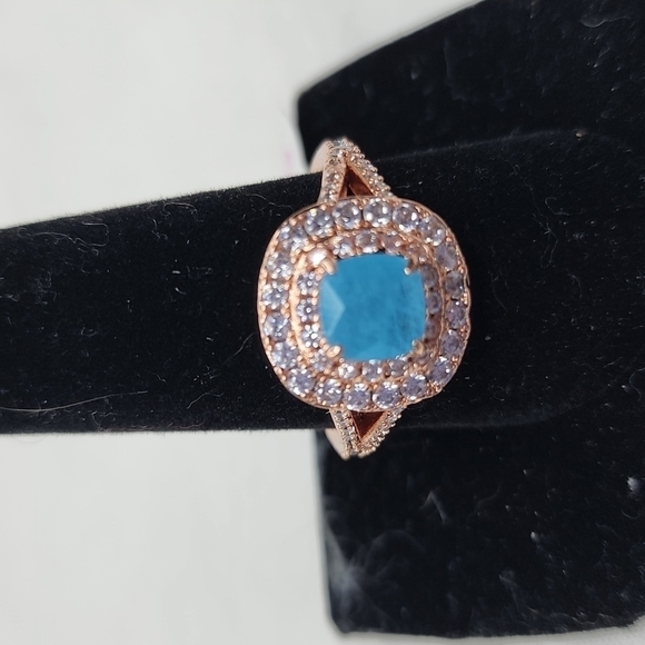 πNWT AQUA BLUE QUARTZ RINGπ - Picture 8 of 12